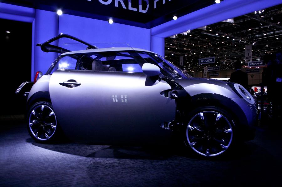  Mini Rocketman Concept 2011 года  (фото 10 из 82)